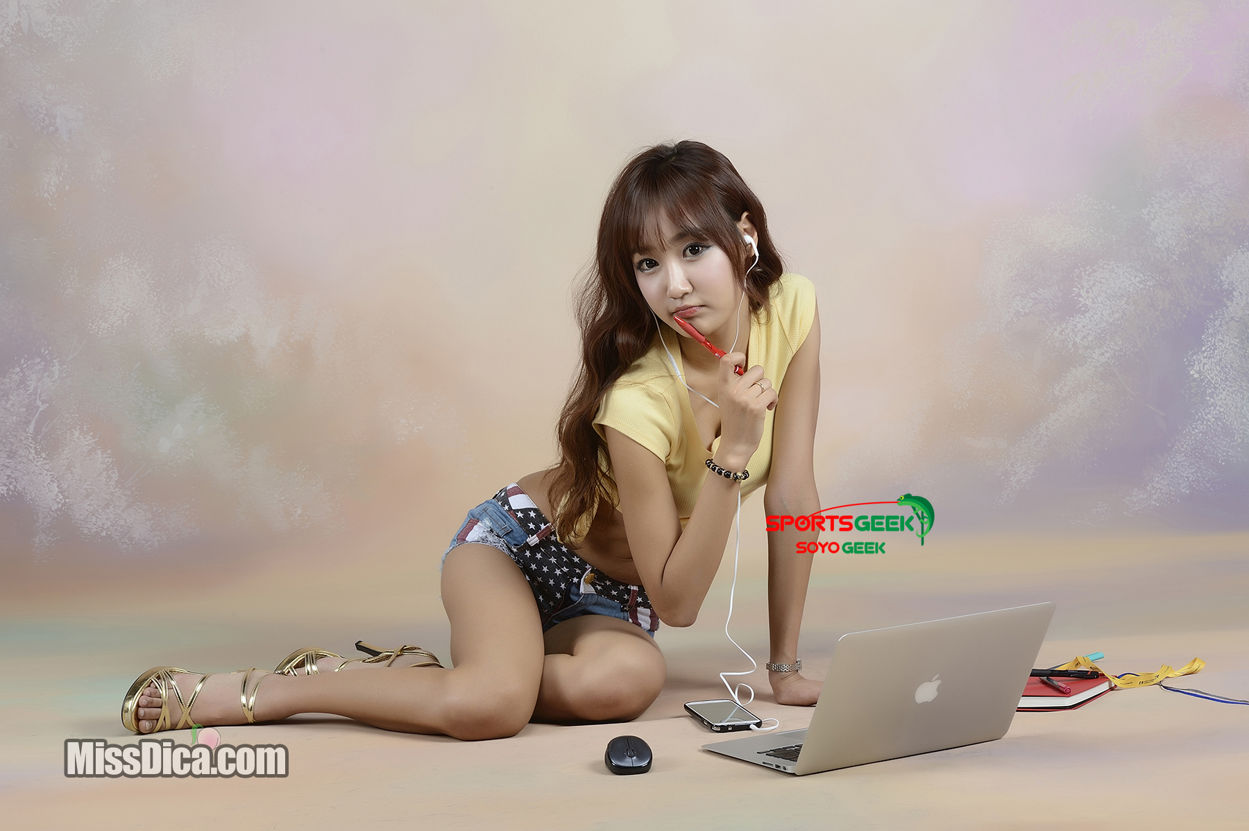 JIY027-1800b.jpg