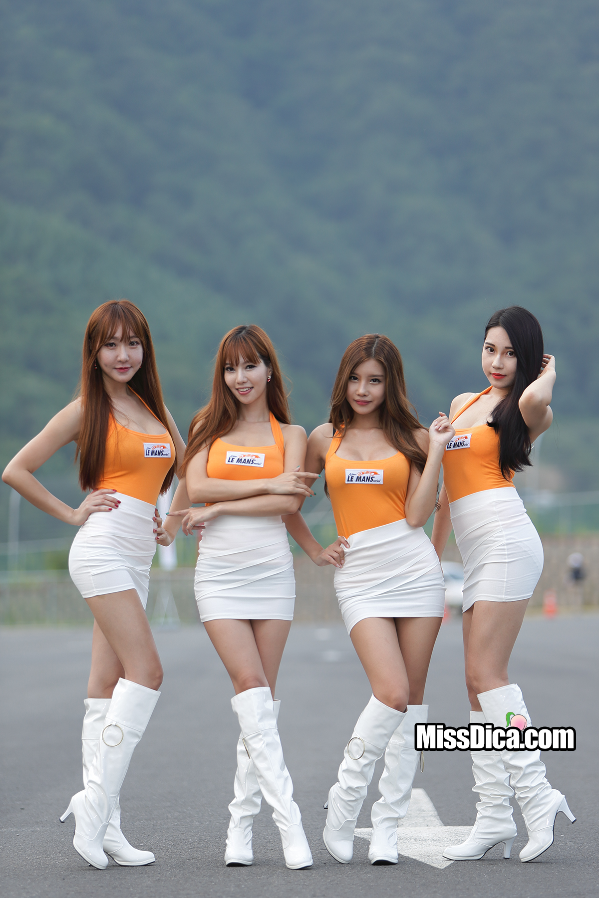 CN0P0837 복사.jpg