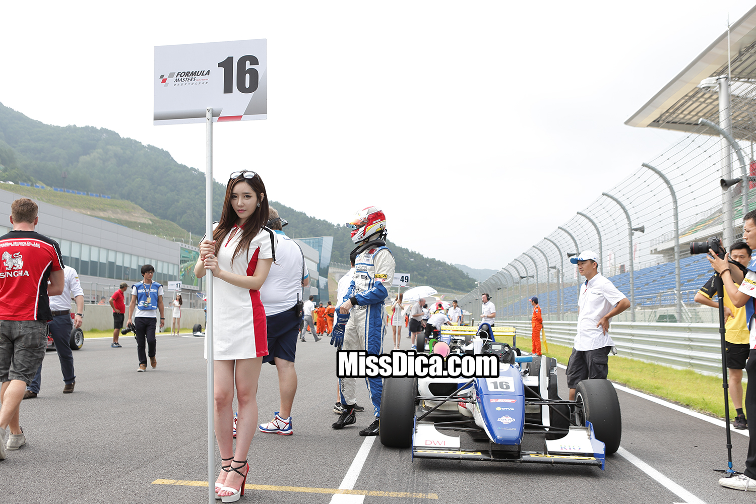CN0P8622 복사.jpg