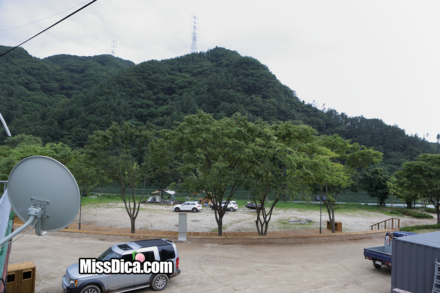 CN0P8706 복사.jpg
