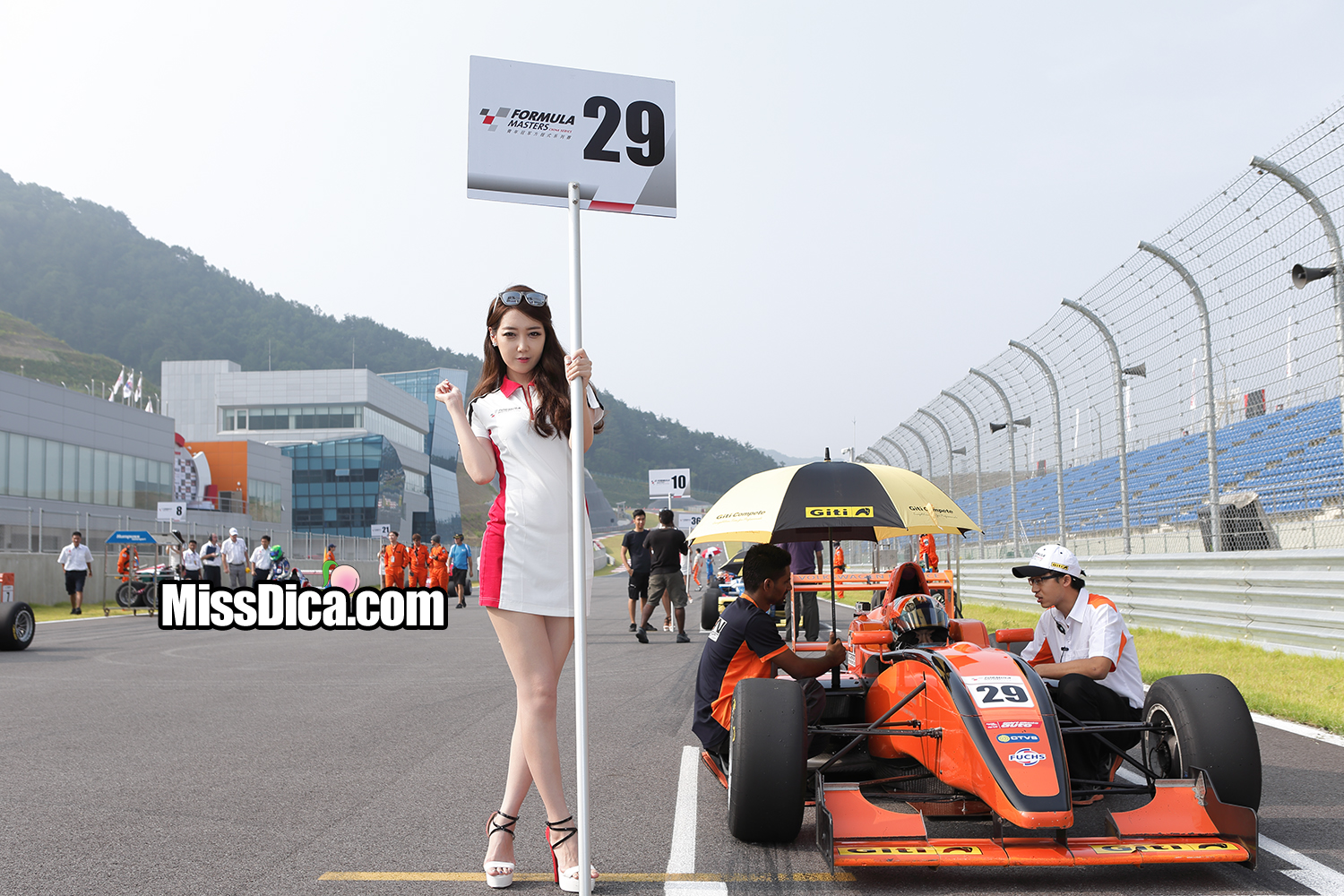 CN0P0005 복사.jpg
