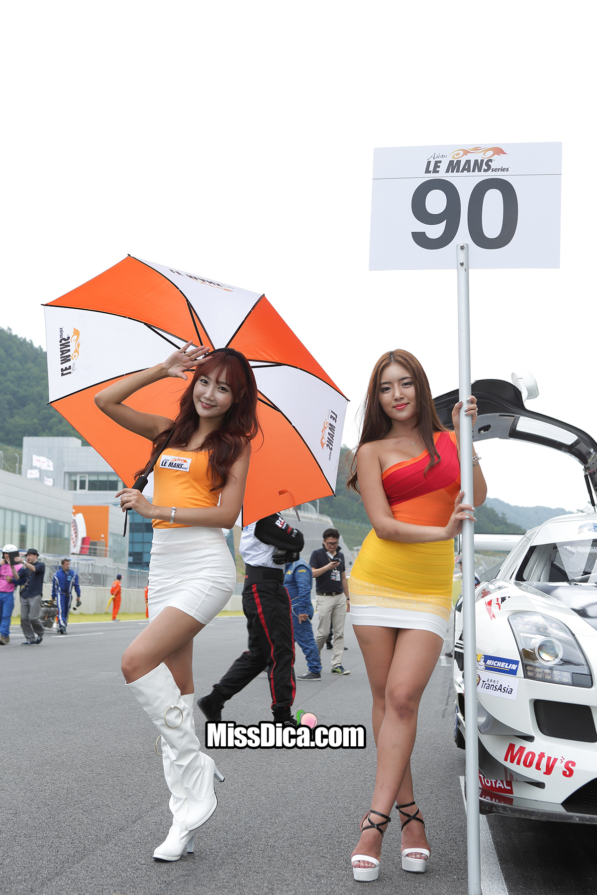 CN0P0647 복사.jpg