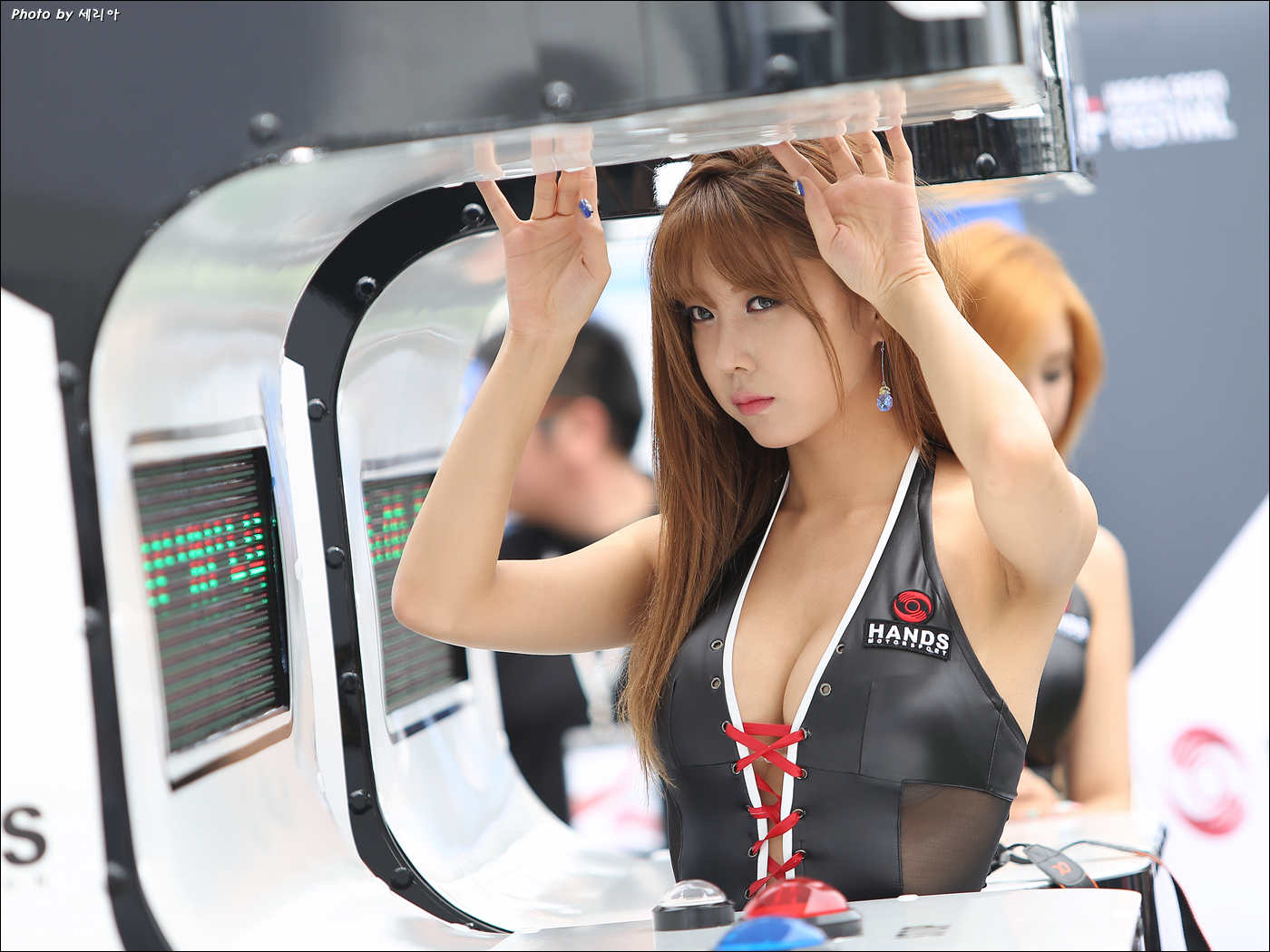 1 [5Dmk3] 0735 [70-200].png
