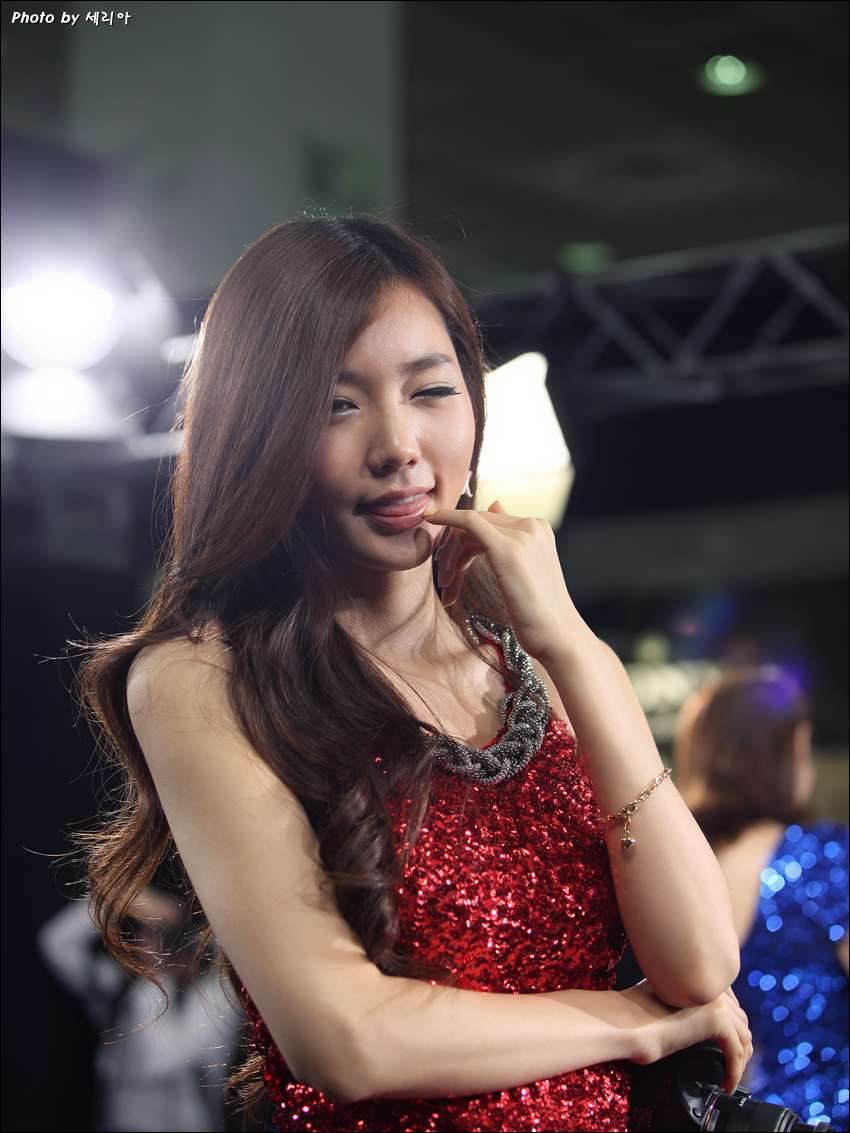 2 [5Dmk2] 1853 [70-200] copy (4.29).png