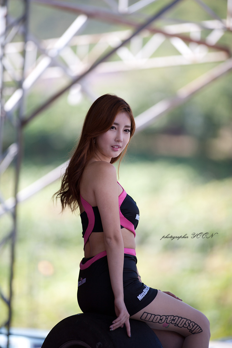 YM9Y8851.JPG