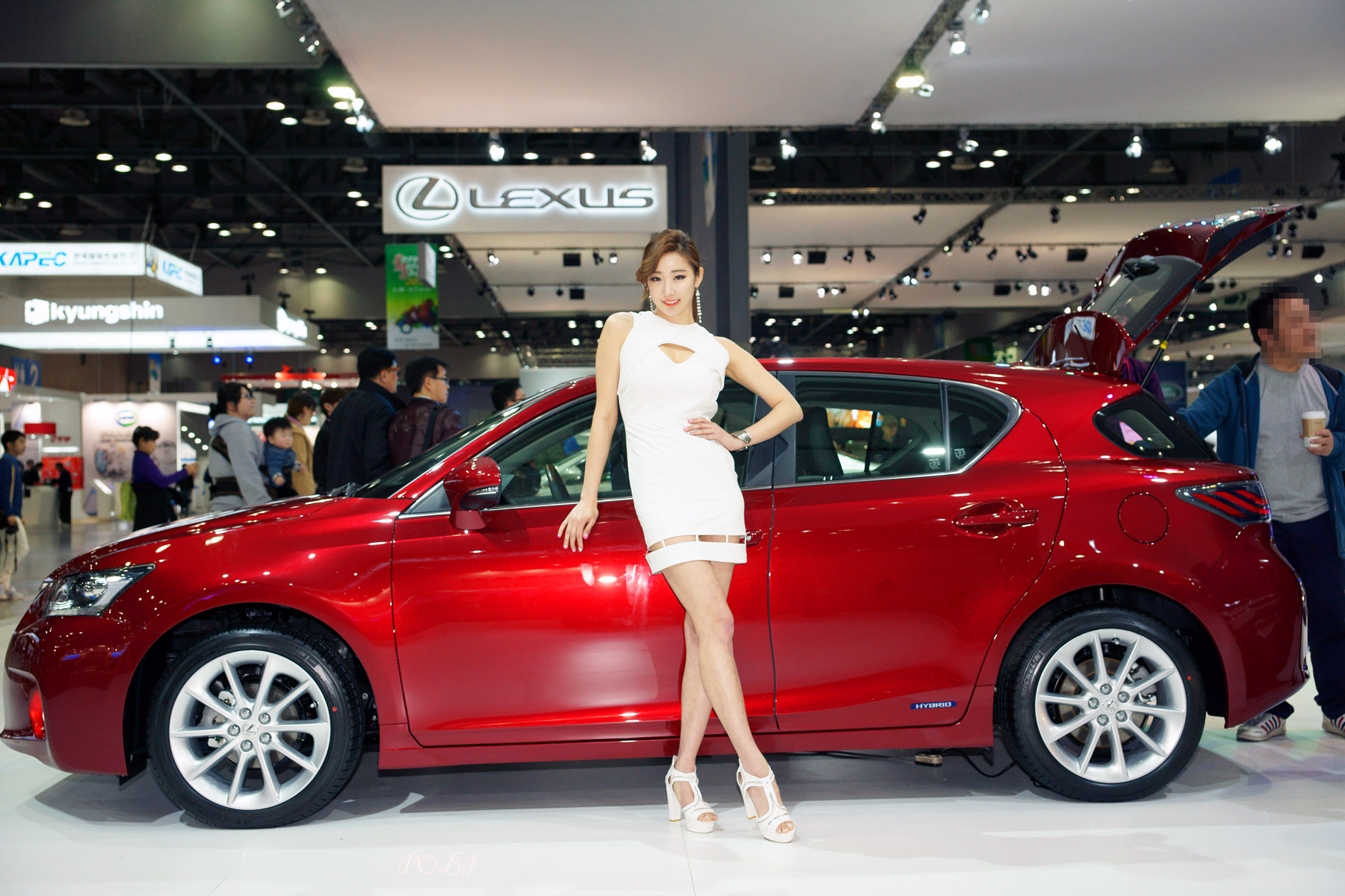 lexus2.jpg