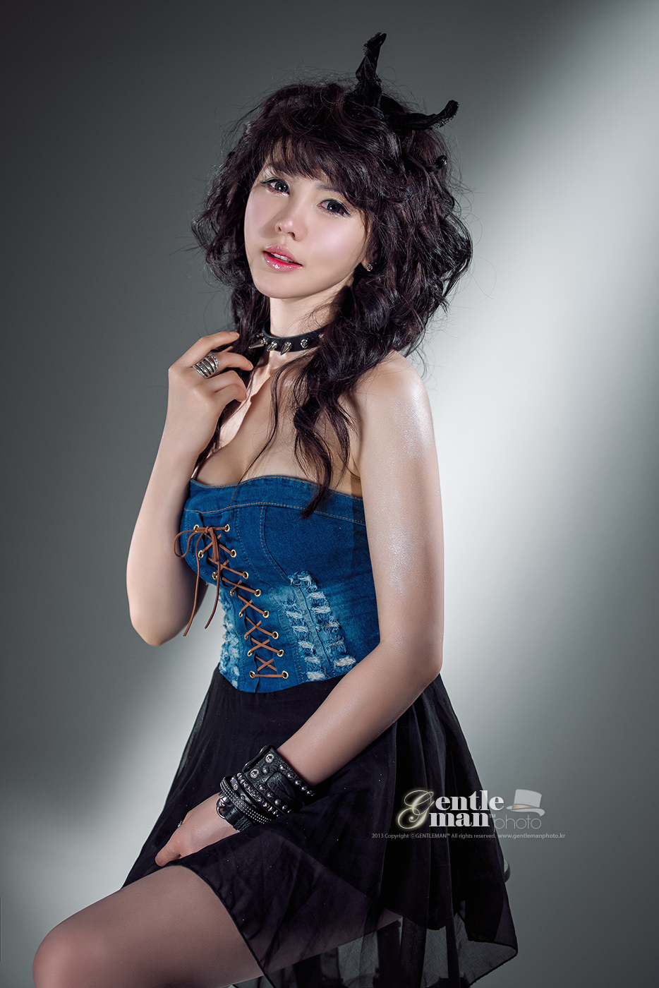 6BI8Q8676-933-1.jpg