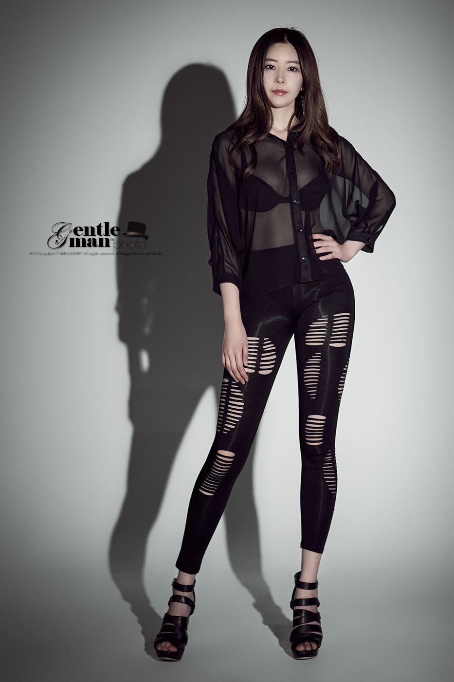 2BI8Q9397-933-2.jpg
