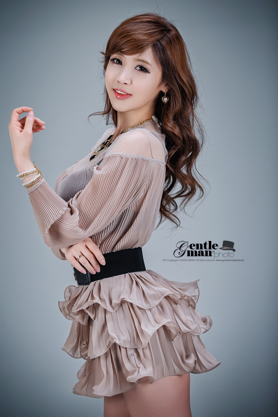 12BI8Q2289-933-1.jpg