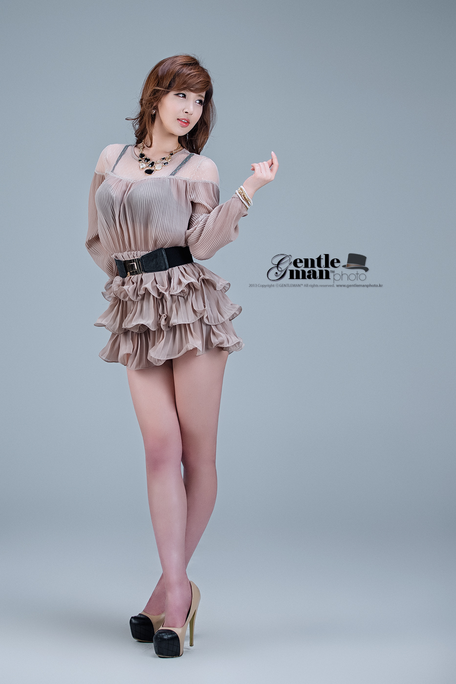 13BI8Q2304-933-1.jpg