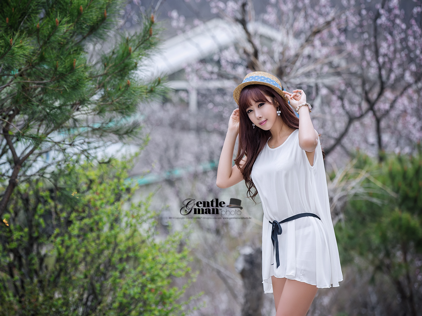 28BI8Q2692-1400-1.jpg