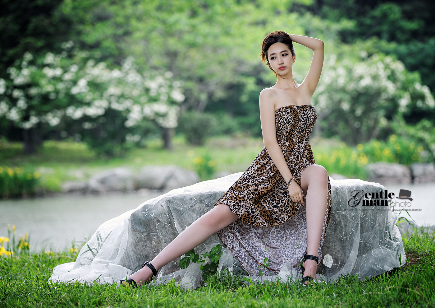 9BI8Q0230-1400-1.jpg