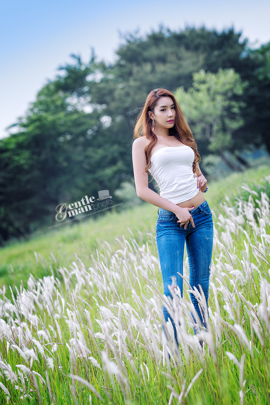 8BI8Q0344-933-1.jpg