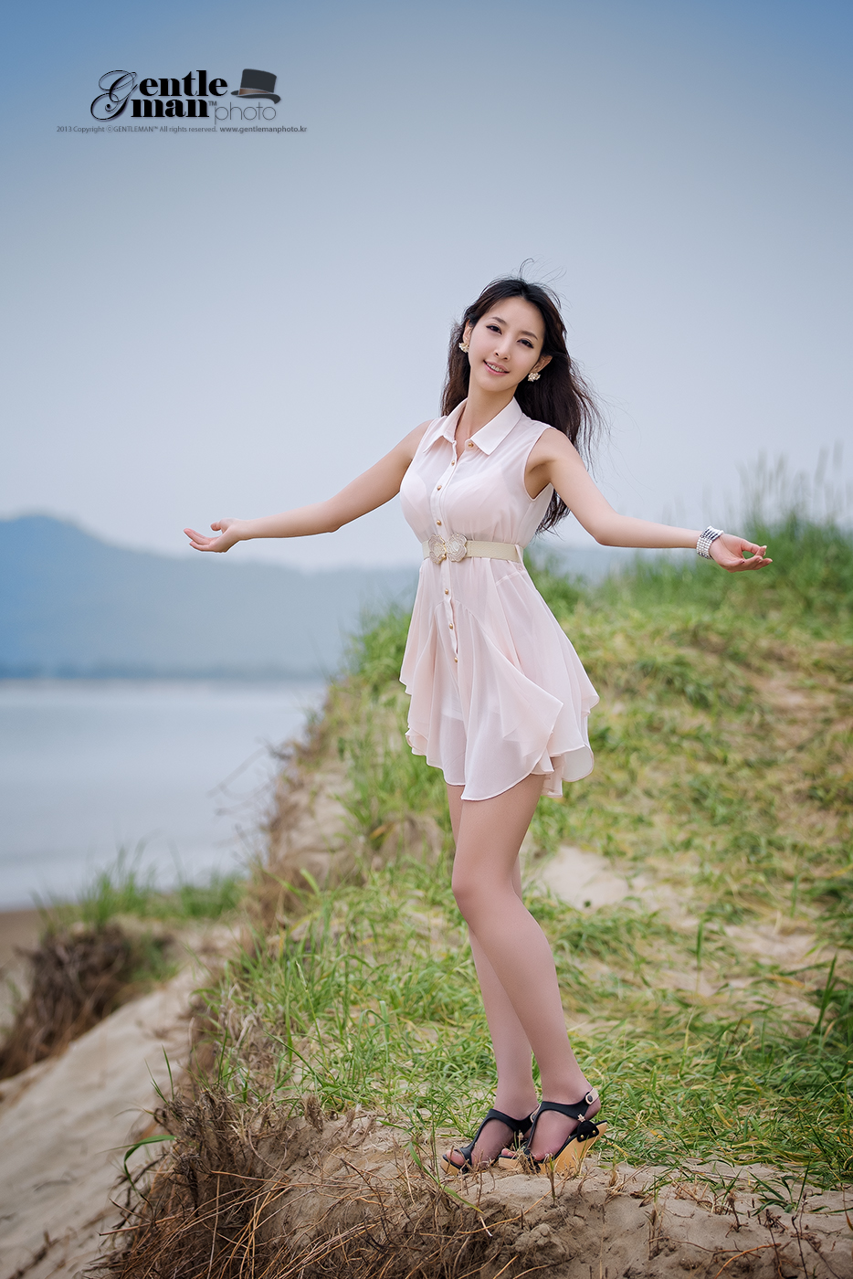9BI8Q7550-933-1.jpg