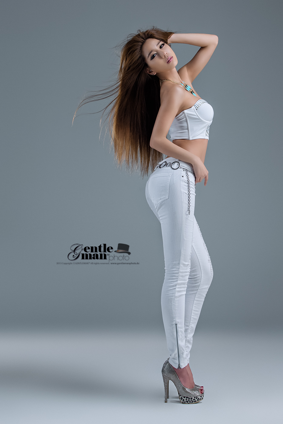 3BI8Q8960-933-1.jpg