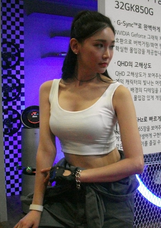 DSCF29 (8).JPG