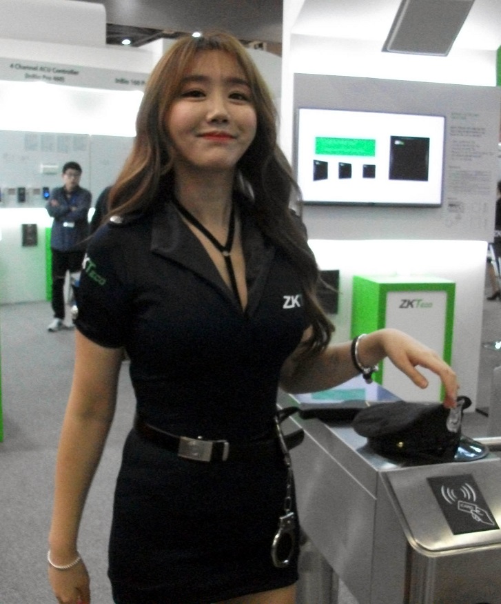DSCF06 (10).JPG