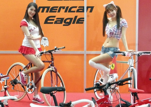 3076546409_u27F5bqM_720+28329.jpg