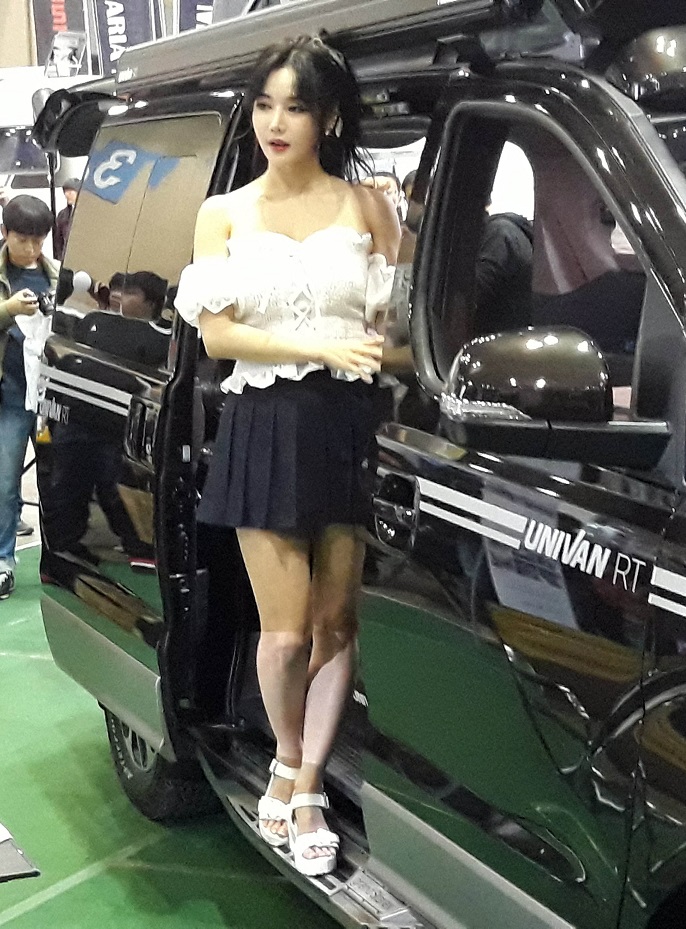 2018 autoweek  (2).jpg